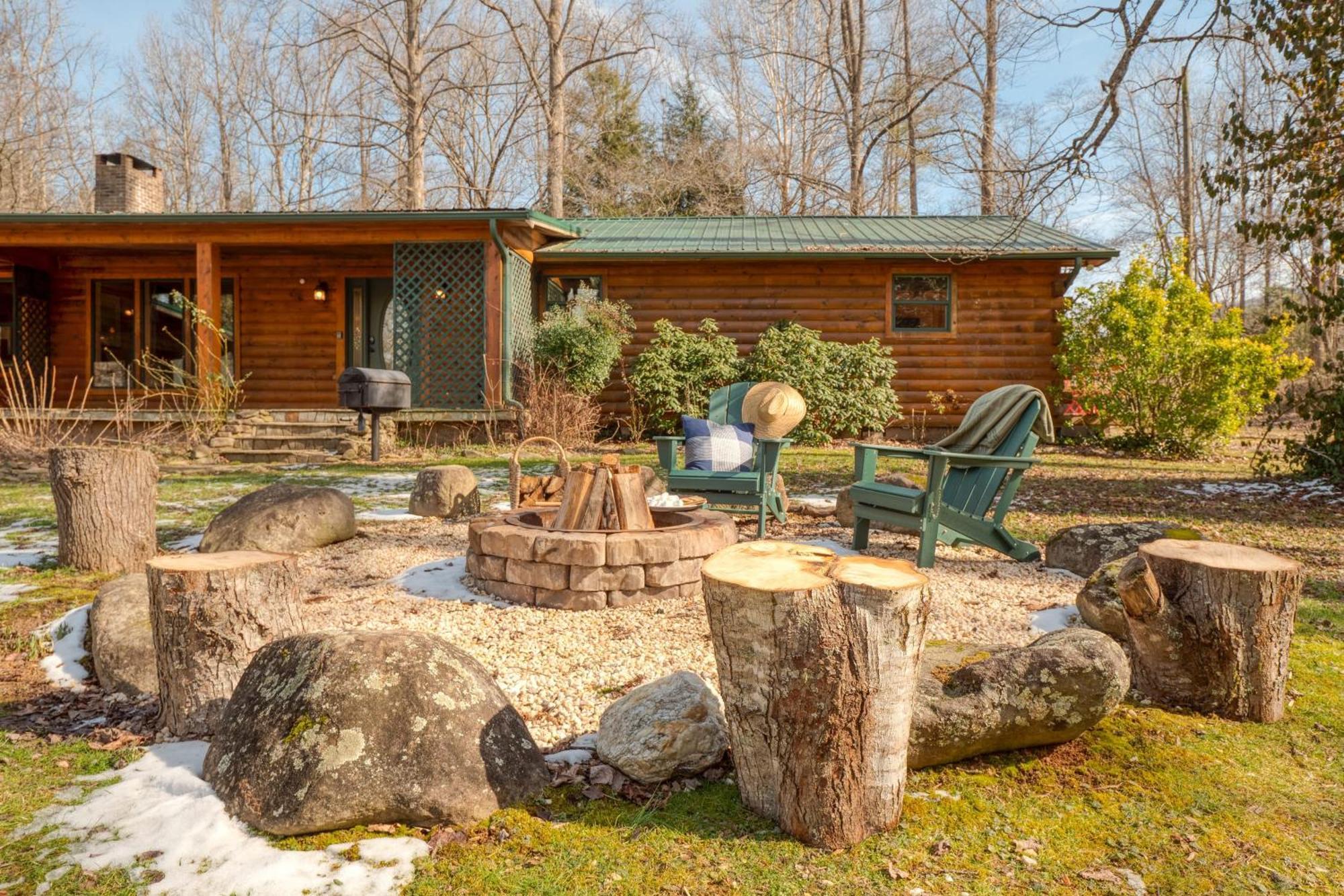 Sugar Cove By Avantstay Cabin By The River W Hot Tub Pool Table Guest House Gatlinburg Extérieur photo