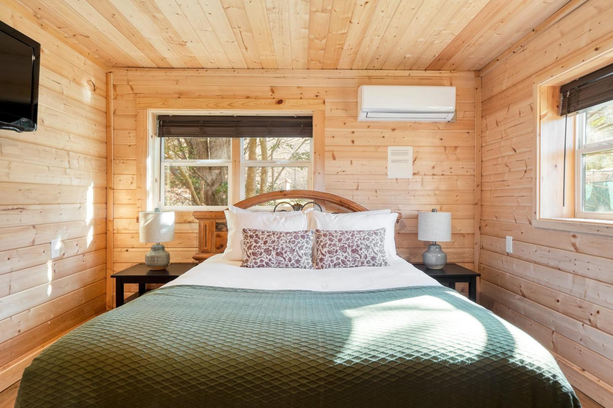 Sugar Cove By Avantstay Cabin By The River W Hot Tub Pool Table Guest House Gatlinburg Extérieur photo